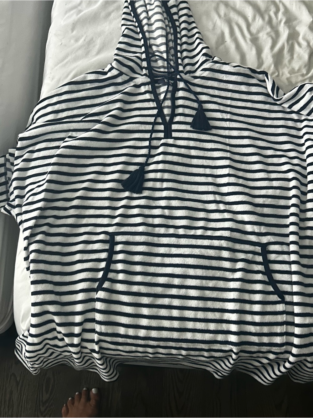 Lands' End women’s  terry cloth Navy & White Striped cover up . Soft & cozy.